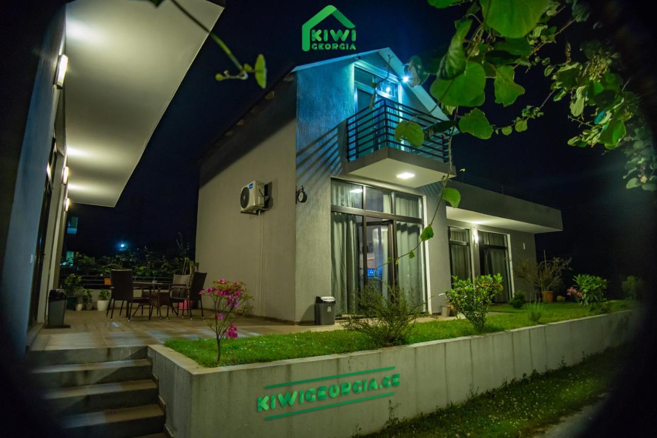 Kiwi Georgia Villa Kobuleti Bagian luar foto