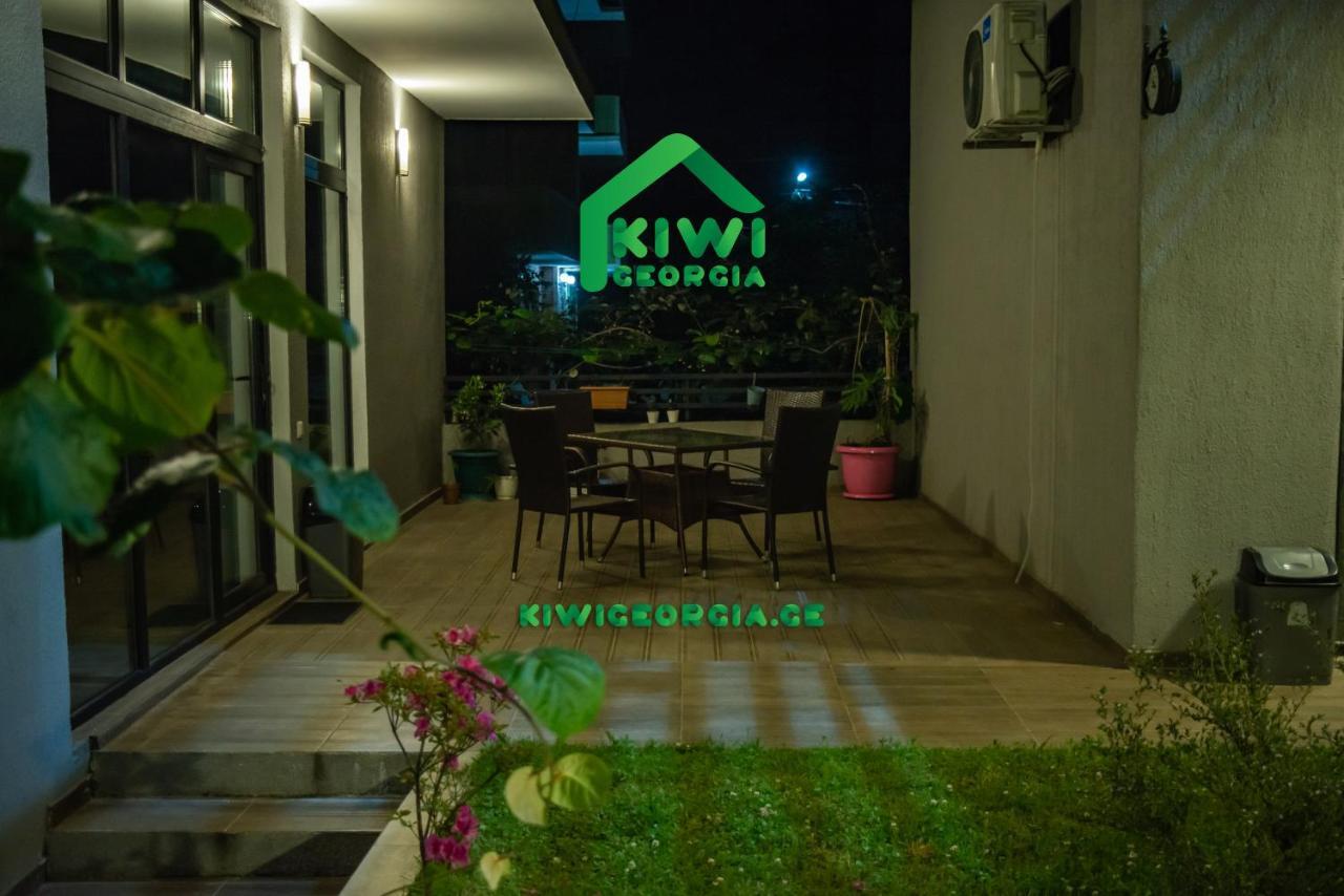 Kiwi Georgia Villa Kobuleti Bagian luar foto